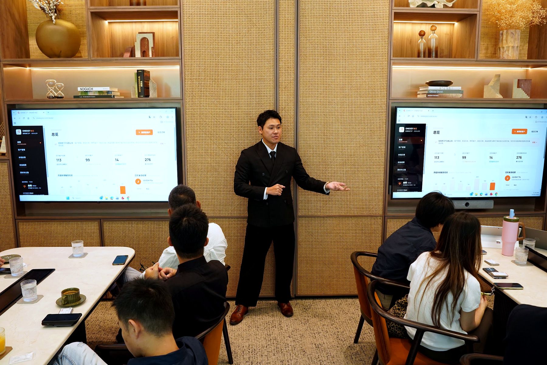 ONEKEY BIZ 现场系统演示 · Live demo of the ONEKEY BIZ client-progress portal
